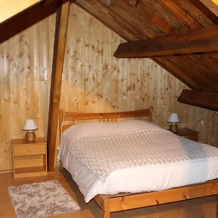 Chambres D'hotes Sawan Bed & Breakfast Jâlons